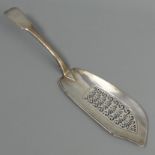 George IV silver fish slice, William Knight London 1822. 148 grams. UK Postage £15.