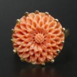 9 carat gold coral set ring, London 1991, 4.5 grams. Size P, top 16.5 mm, band 2.6 mm. UK Postage £