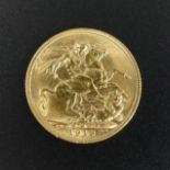 1913 George V gold full sovereign. UK Postage £12.