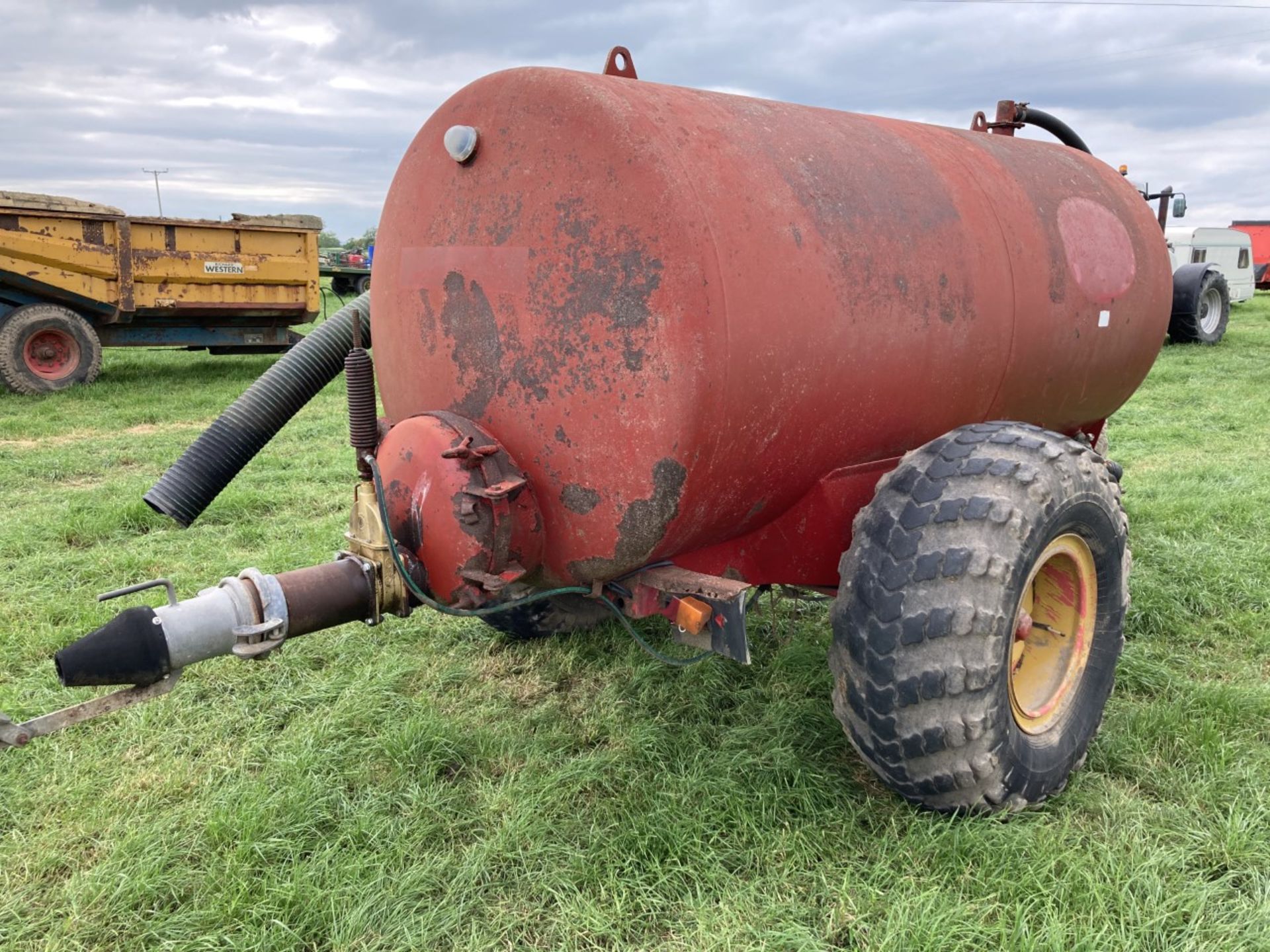 1300gal slurry tanker