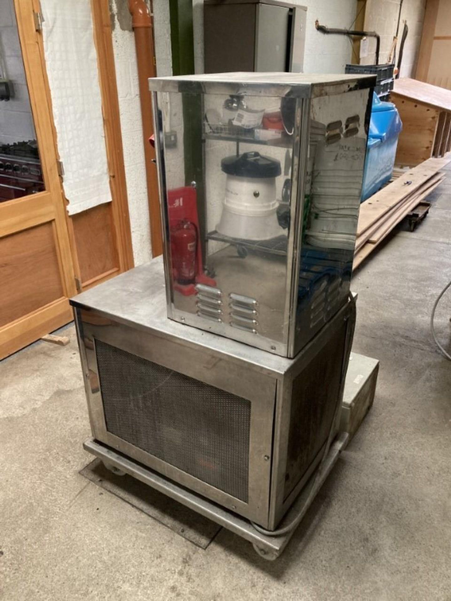 STAINLESS STEEL ICE CREAM MAKING MACHINE - Image 3 of 3