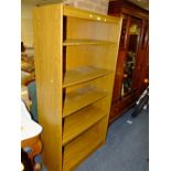 A LARGE MODERN OPEN BOOKCASE H-182 CM W-91 CM