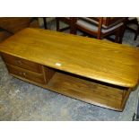 AN ERCOL WINDSOR LOW COFFEE TABLE WITH TWO DRAWERS H-40 W-51 L-121 CM