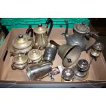 A TRAY OF METALWARE TO INCLUDE A BRASS BELL, FOUR PIECE TEA SERVICE ETC.