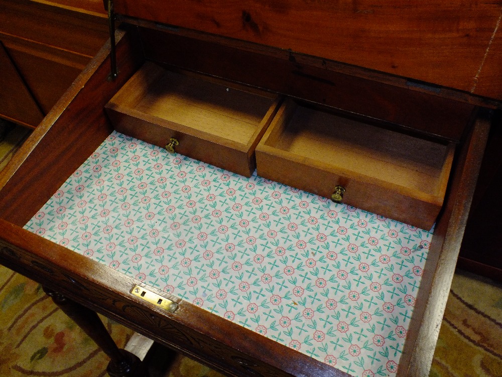 AN EDWARDIAN MAHOGANY CARVED DAVENPORT DESK W-55 CM - Image 2 of 5