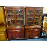 A PAIR OF REPRODUCTION MAHOGANY GLAZED BOOKCASES H-194 W-99CM (2)