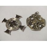 TWO HALLMARKED SILVER CROSS PENDANTS, TO INCLUDE A CELTIC STYLE EXAMPLE, APPROX TOTAL WEIGHT 24.2G