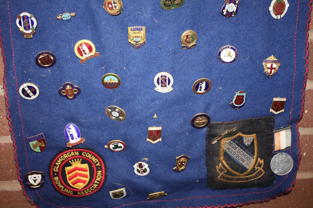 A WALL MOUNTED PENDANT DISPLAY OF WELSH BADGES AND MEDALS ETC - Image 4 of 4