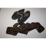 A VINTAGE SCOUT'S BELT TOGETHER WITH A PAIR OF VINTAGE CHILD'S LEATHER SHOES A/F