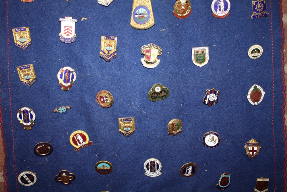 A WALL MOUNTED PENDANT DISPLAY OF WELSH BADGES AND MEDALS ETC - Image 3 of 4
