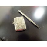 A HALLMARKED SILVER VESTA CASE TOGETHER WITH A STERLING SILVER PROPELLING PENCIL