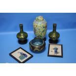 A COLLECTION OF ORIENTAL STYLE ITEMS TO INCLUDE LIDDED JAR, CLOISSONE STYLE VASES ETC. NO MARKS TO