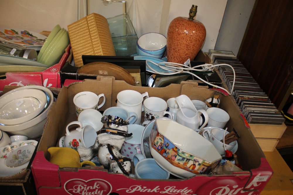 SIX TRAYS OF CERAMICS AND SUNDRIES (TRAYS NOT INCLUDED) - Image 4 of 4