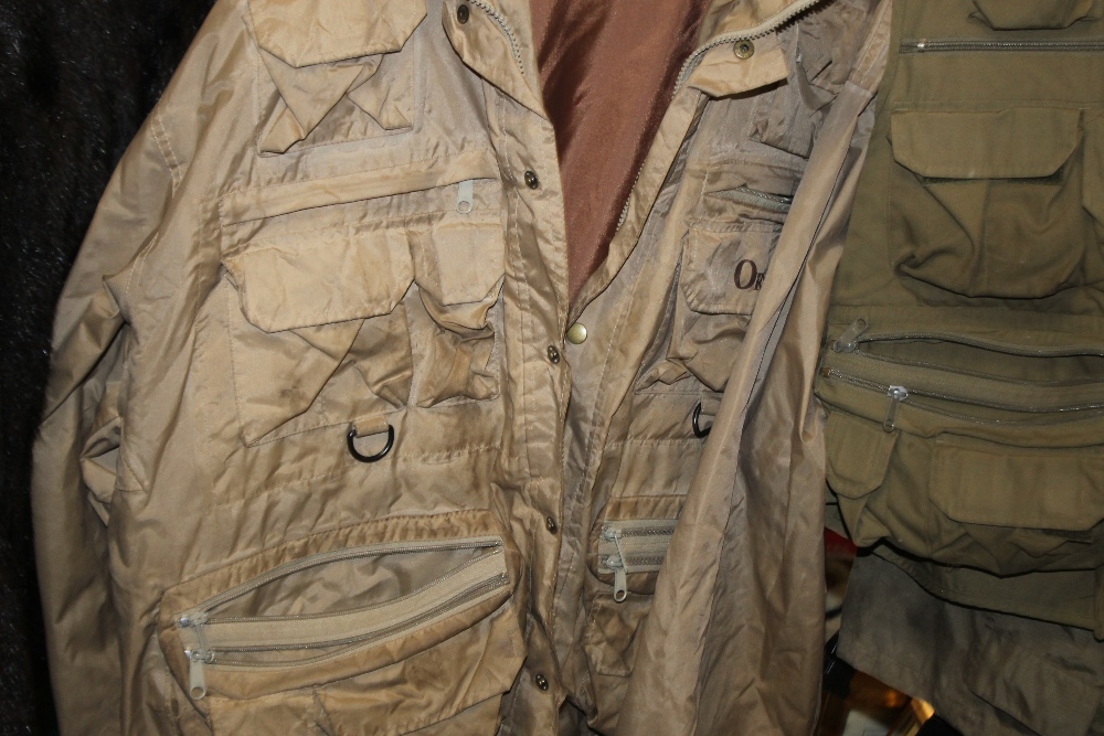 TWO ORVIS FISHING JACKETS XL AND XXL - Image 3 of 3