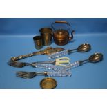 A MINIATURE COPPER KETTLE AND A QUANTITY OF GLASS HANDLED SALAD SERVERS ETC.