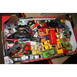 A TRAY OF DIECAST TOYS CARS TO INCLUDE CORGI