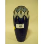 A ROYAL DOULTON STONEWARE VASE, H 19.5 CM