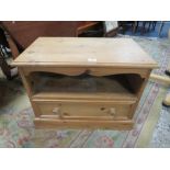 A SMALL PINE CABINET WITH SINGLE DRAWER W-68 CM