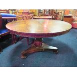 A 19TH CENTURY ROSEWOOD TILT-TOP PEDESTAL TABLE ON A TRI- FORM BASE H-72 CM W-132 CM