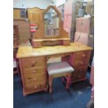 A PINE TWIN PEDESTAL DRESSING TABLE / DESK WITH A SEPARATE MIRROR AND A STOOL W 135 CM