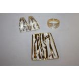 A SILVER GILT RING, EARRINGS AND PENDANT- APPROX WEIGHT20.9G