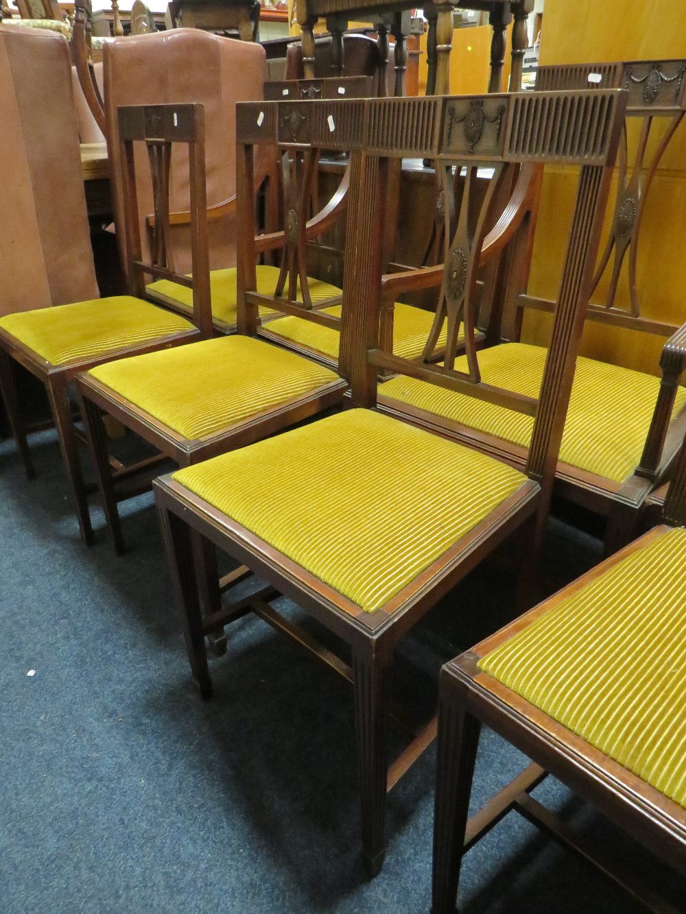 A SET OF EIGHT MAHOGANY SHERATON STYLE DINING CHAIRS - Image 2 of 3