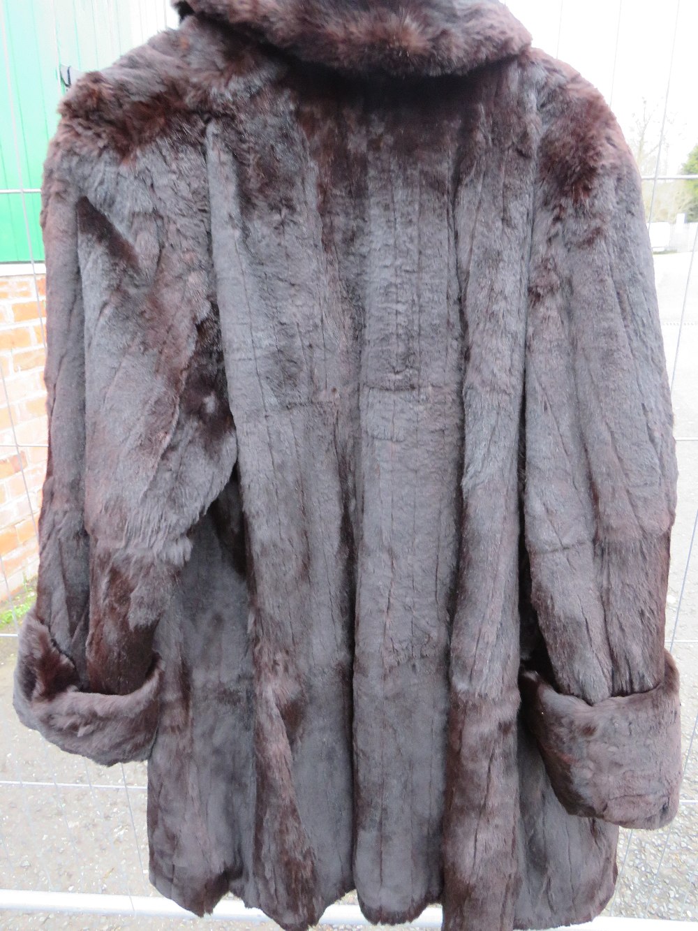 A 1940s / 50s SWING STYLE REAL FUR COAT (Approx size 46") - Image 2 of 3