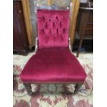 AN EDWARDIAN MAHOGANY LADIES CHAIR