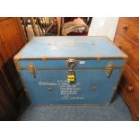 A VINTAGE BLUE PACKING TRUNK - BANDED H-61 W-88 CM
