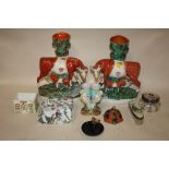 A COLLECTION OF ASSORTED CERAMICS TO INCLUDE A PAIR OF STAFFORDSHIRE STYLE COW AND CALF VASES,