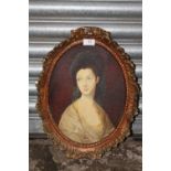 A GILT FRAMED OVAL OIL ON BOARD PORTRAIT STUDY OF A LADY - SIZE 37 CM X 28 CM