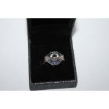 A HEXAGONAL SHAPED DRESS RING, SIZE L