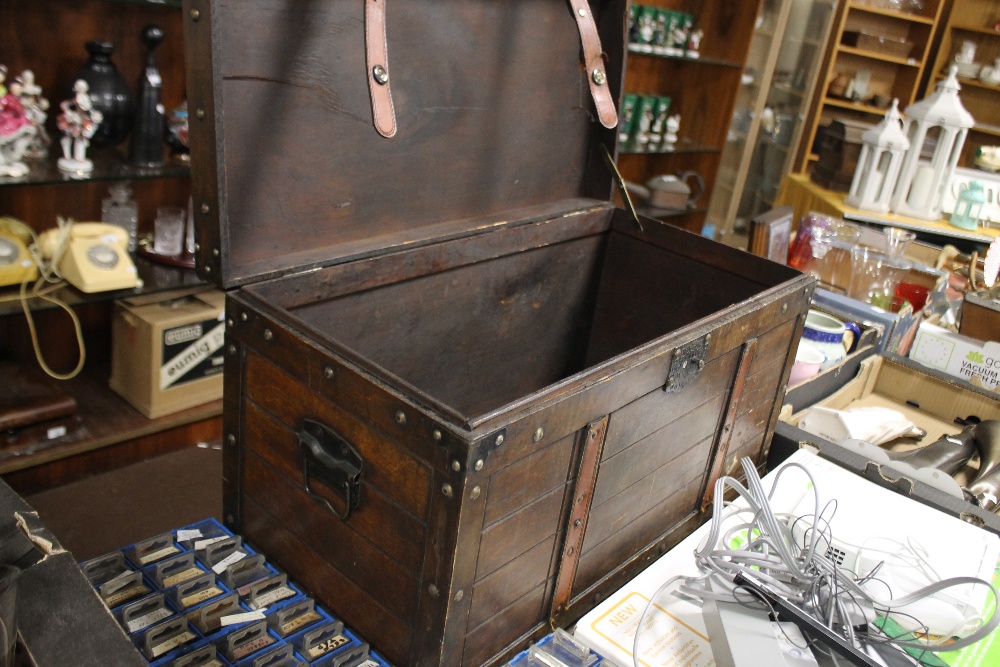 A REPRODUCTION WOODEN TRUNK - Image 3 of 3