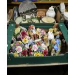 TWO BOXES OF CERAMICS TO INCLUDE A QUANTITY OF FLOWER ORNAMENTS AND AN AYNSLEY TEMPLE JAR