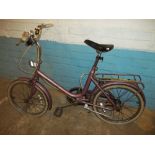 A GIRLS RALEIGH SAFFRON BICYCLE