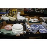 FOUR BOXES OF CERAMICS TO INCLUDE A QUANTITY OF BLUE & WHITE