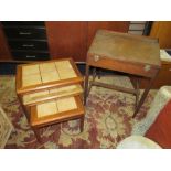 A RETRO TILE TOPPED NEST OF TABLES W-57 CM (LARGEST) AND A VINTAGE CHILDS DESK (2)