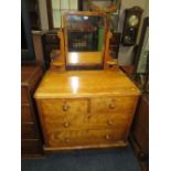 A VICTORIAN SATIN CHEST / DRESSING TABLE W-93 CM