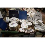 THREE TRAYS OF ROYAL WORCESTER EVESHAM CHINA TO INCLUDE A OVAL LIDDED COOKING POT, DINING PLATES