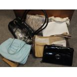 A COLLECTION OF LADIES HANDBAGS TO INCLUDE TULA AND FIORELLI EXAMPLES