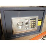 AN ELECTRIC SAFE ( KEY CODE BUT NO KEY )