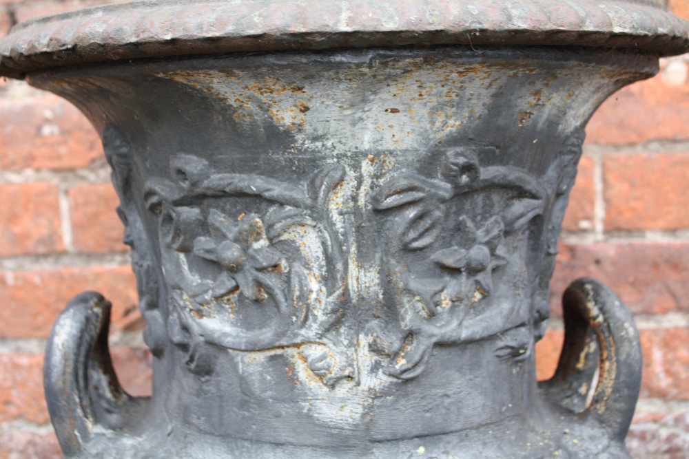 A VICTORIAN STYLE CAST IRON CAMPANA SHAPED GARDEN URN, with twin handles and foliate detail, H 83 - Image 3 of 5