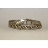 AN ITALIAN STERLING SILVER LADIES BRACELET APPROX WEIGHT - 23.1G