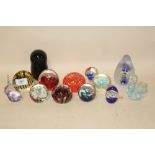 A COLLECTION OF STUDIO GLASS PAPERWEIGHTS