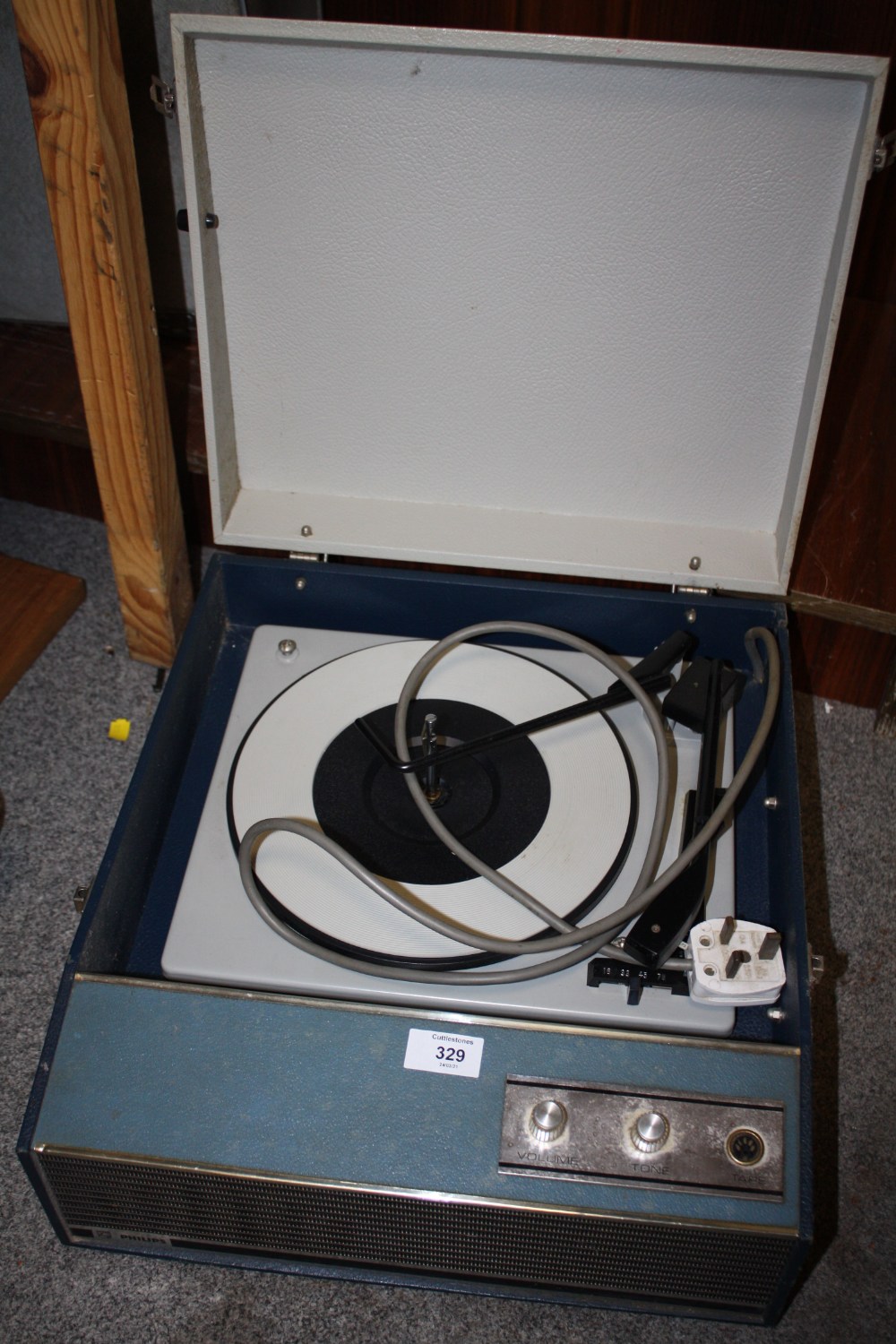 A RETRO PHILLIPS PORTABLE RECORD PLAYER