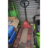 A 200KG PALLET TRUCK