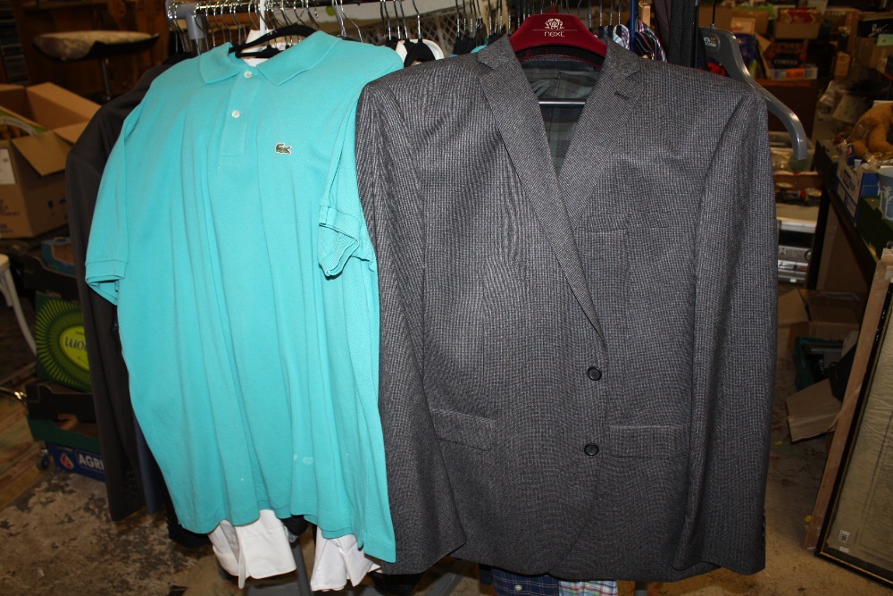 A QUANTITY OF MODERN LADIES AND GENTS CLOTHING TO INCLUDE RALPH LAUREN, HUGO BOSS, LACOSTE, PAUL - Image 3 of 4