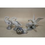 A COLLECTION OF LLADRO GEESE AND DUCK FIGURES (5)