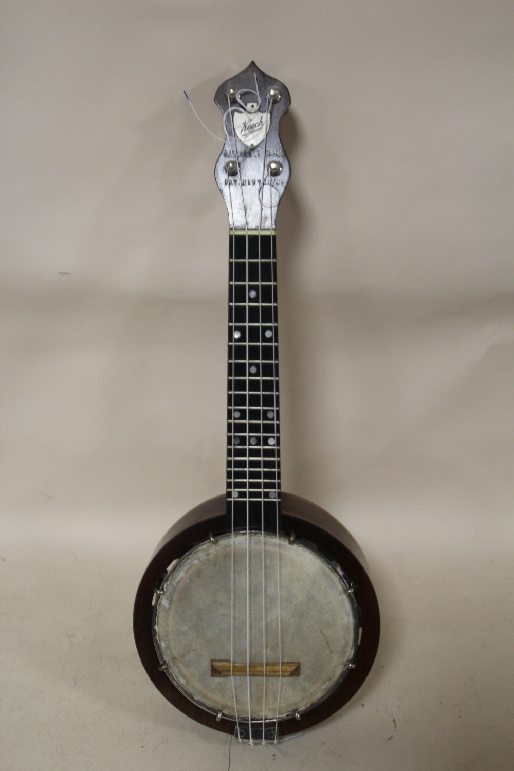 A CASED VINTAGE KEECH BANJOLELE BANJO - Image 2 of 5