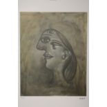 A FRAMED AND GLAZED LIMITED EDITION PICASSO ABSTRACT PORTRAIT STUDY PRINT 71/200 WITH BLIND STAMP